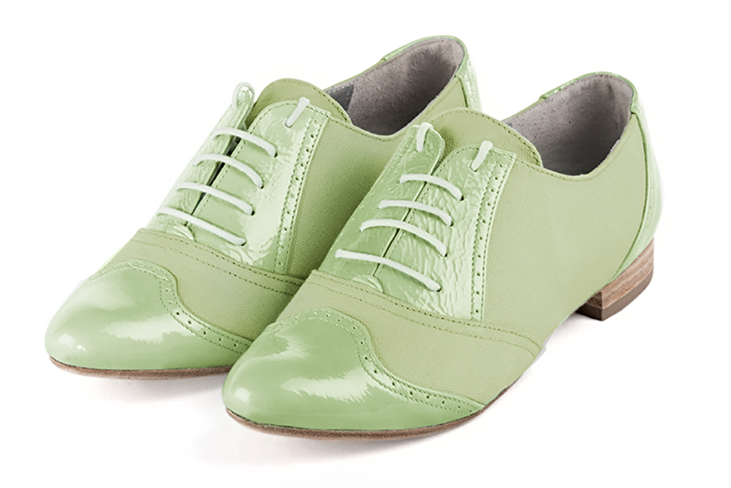 Meadow green women's fashion lace-up shoes. Round toe. Flat leather soles. Front view - Florence KOOIJMAN